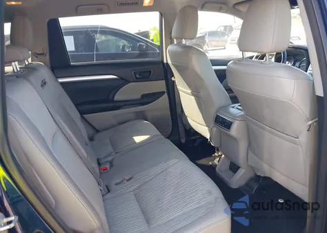 2015 Toyota Highlander Le Plus V6 from USA, damaged, VIN 5TDZKRFH2FS041478